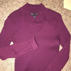 Maroon sweater with cutout